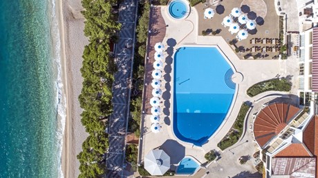 Top 5 Cele Mai Bune Hoteluri Situate Pe Plajă Din Tucepi Makarska