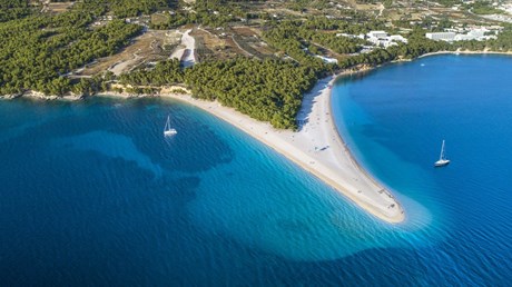 Commencez Lété Sur La Plus Belle Plage Croate Zlatni Rat