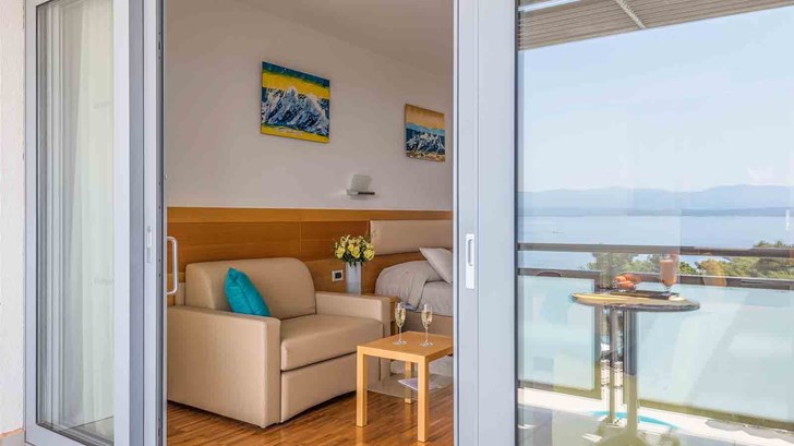 Premium Double Room with Sea View  Elaphusa  Croatia